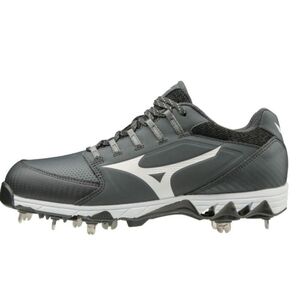 Munizo 9 Spike Swift 6 Low Softball Cleats  Size 7.5
